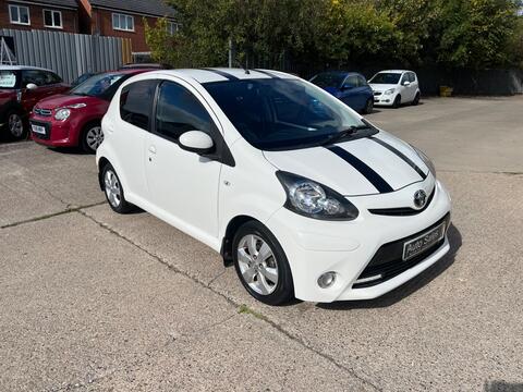 Toyota AYGO Hatchback 1.0 VVT-i Fire Euro 5 5dr