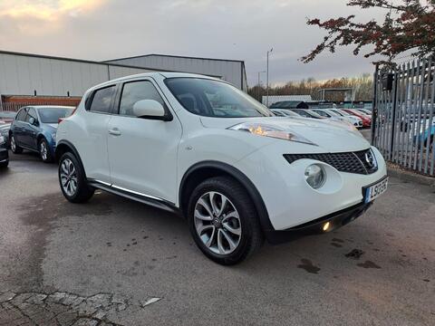 Nissan Juke SUV 1.6 Tekna Euro 5 (s/s) 5dr