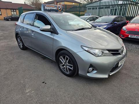 Toyota Auris Hatchback 1.4 D-4D Icon Plus Euro 5 (s/s) 5dr