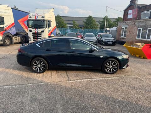 Vauxhall Insignia Hatchback 2.0 Turbo D BlueInjection SRi Nav Grand Sport Euro 6 (s/s) 5dr