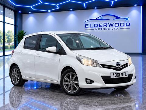 Toyota Yaris Hatchback 1.33 Dual VVT-i SR Euro 5 5dr