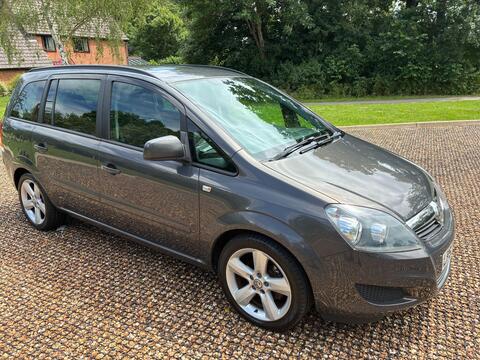 Vauxhall Zafira MPV 1.6 16V Exclusiv Euro 5 5dr