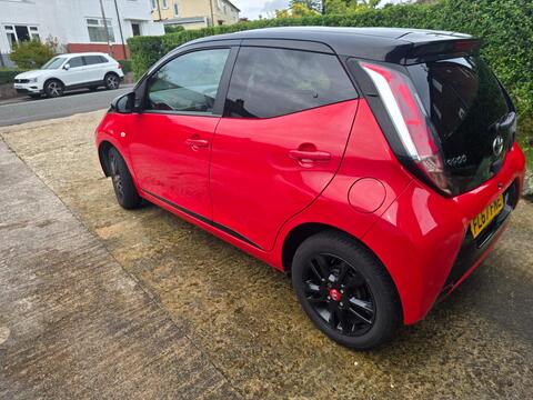 2018 Toyota AYGO, photograph 3
