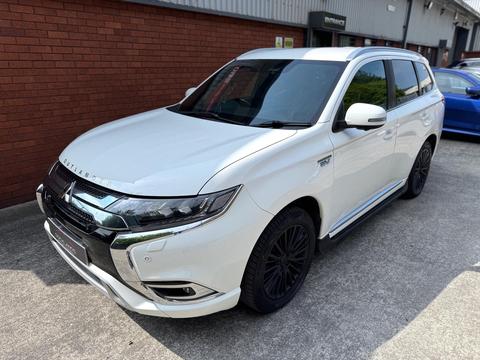 Mitsubishi Outlander SUV 2.4h TwinMotor 13.8kWh 4hs CVT 4WD Euro 6 (s/s) 5dr