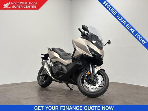 Honda Forza 750