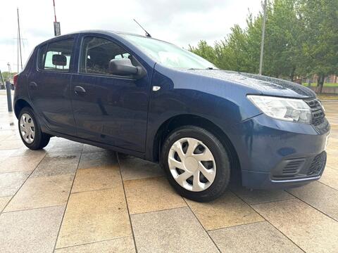 Dacia Sandero Hatchback 0.9 TCe Essential Euro 6 (s/s) 5dr