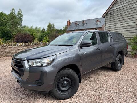 Toyota Hilux Pickup 2.4 D-4D Active 4WD Euro 6 (s/s) 4dr
