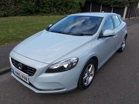 Volvo V40 Hatchback 2.0 D4 SE Euro 6 (s/s) 5dr