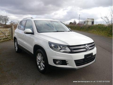 Volkswagen Tiguan SUV 2.0 TSI SE DSG 4WD Euro 5 5dr