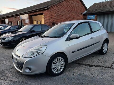 Renault Clio Hatchback 1.2 I-Music Euro 5 3dr