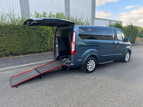 Ford Tourneo Custom Minibus 2.0 320 EcoBlue Titanium L1 Euro 6 (s/s) 5dr