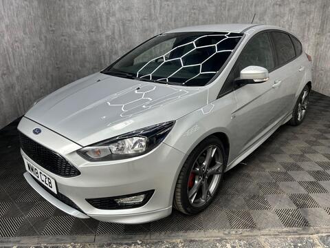 Ford Focus Hatchback 1.0T EcoBoost ST-Line X Euro 6 (s/s) 5dr