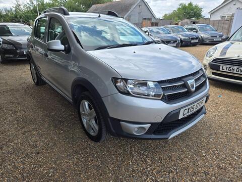 Dacia Sandero Stepway Hatchback 1.5 dCi Laureate Euro 5 5dr
