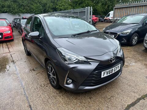 Toyota Yaris Hatchback 1.5 VVT-i Icon Tech Euro 6 5dr