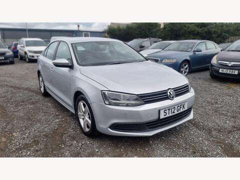 Volkswagen Jetta Saloon 1.6 TDI BlueMotion Tech SE Euro 5 (s/s) 4dr