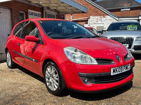 Renault Clio Hatchback 1.2 TCe 16v Dynamique 3dr