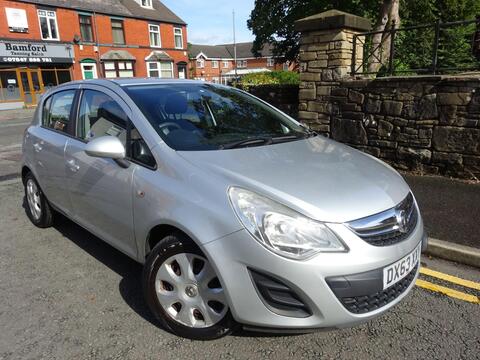 Vauxhall Corsa Hatchback 1.4 16V Exclusiv Auto Euro 5 5dr (A/C)