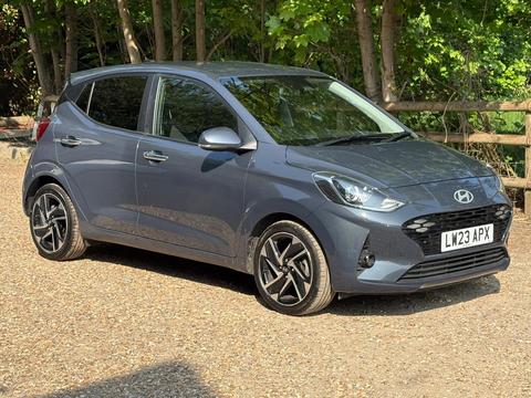 Hyundai i10 Hatchback 1.0 Premium Euro 6 (s/s) 5dr