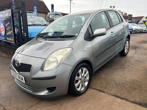 Toyota Yaris Hatchback 1.3 VVT-i Zinc 5dr