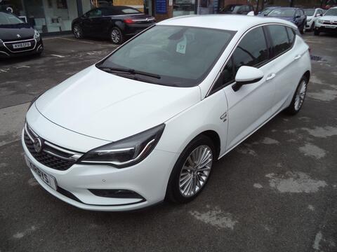 Vauxhall Astra Hatchback 1.6 CDTi BlueInjection Elite Nav Euro 6 (s/s) 5dr