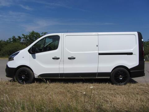 Renault Trafic Panel Van 1.6 dCi 29 Business LWB Standard Roof Euro 6 5dr