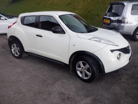 Nissan Juke SUV 1.6 Visia Euro 5 5dr