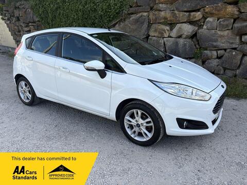 Ford Fiesta Hatchback 1.25 Zetec Euro 6 5dr