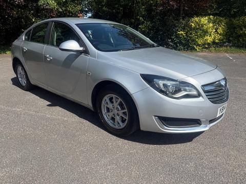 Vauxhall Insignia Hatchback 2.0 CDTi ecoFLEX Design Euro 5 (s/s) 5dr