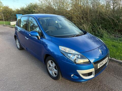 Renault Scenic MPV 1.5 dCi Dynamique TomTom Euro 4 5dr
