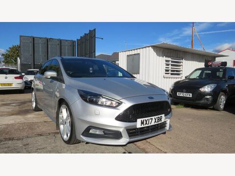 Ford Focus Hatchback 2.0T EcoBoost ST-3 Euro 6 (s/s) 5dr