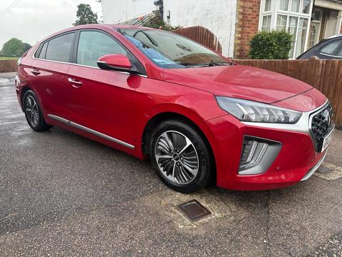 Hyundai IONIQ Hatchback 1.6 h-GDi 8.9kWh Premium SE DCT Euro 6 (s/s) 5dr