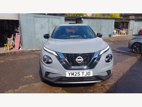 Nissan Juke SUV 1.0 DIG-T N-Connecta DCT Auto Euro 6 (s/s) 5dr