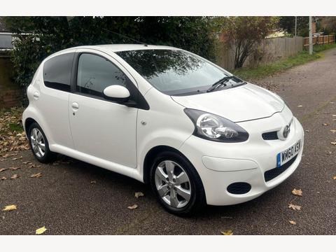 Toyota AYGO Hatchback 1.0 VVT-i Go Euro 5 5dr