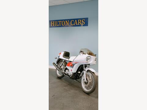 Norton Commando 750 Naked 850