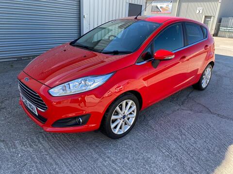 Ford Fiesta Hatchback 1.0T EcoBoost Titanium Euro 6 (s/s) 5dr