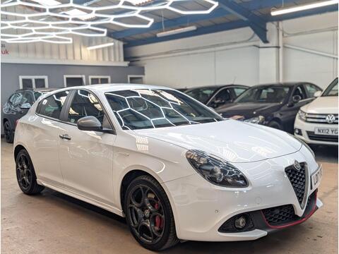Alfa Romeo Giulietta Hatchback 2.0 JTDM-2 Speciale TCT Euro 6 (s/s) 5dr