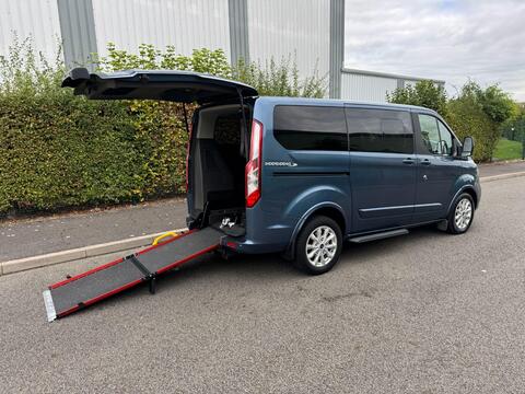 Ford Tourneo Custom Minibus 2.0 320 EcoBlue Titanium L1 Euro 6 (s/s) 5dr