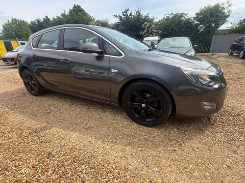 Vauxhall Astra Hatchback 1.7 CDTi SRi Euro 5 5dr