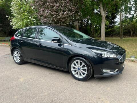 Ford Focus Hatchback 1.0T EcoBoost Titanium Euro 6 (s/s) 5dr