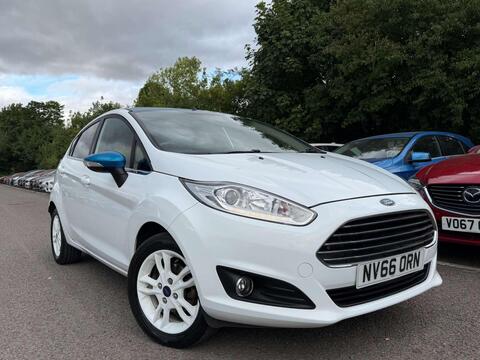 Ford Fiesta Hatchback 1.25 Zetec White Edition Euro 6 5dr