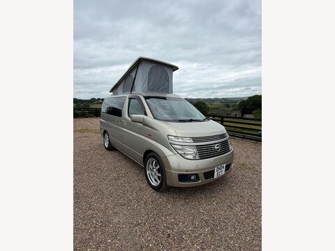 Nissan Elgrand Motorhome Camper Campervan Off Grid 4x4 4wd Motorhome camper