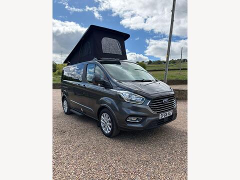 Ford Transit Custom Van Conversion Campervan Camper Day van Motorhome Off Grid