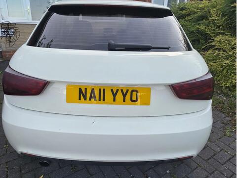 2011 Audi A1, photograph 3