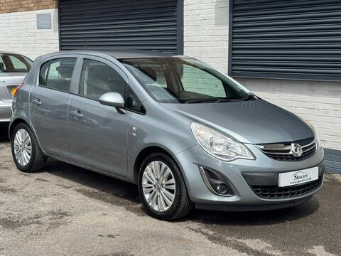 Vauxhall Corsa Hatchback 1.4 16V Excite Euro 5 5dr (A/C)