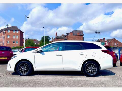 Toyota Auris Estate 1.6 V-Matic Icon+ Touring Sports Euro 5 5dr