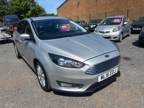 Ford Focus Hatchback 1.0T EcoBoost Titanium Euro 6 (s/s) 5dr