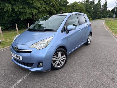 Toyota Verso S MPV 1.33 Dual VVT-i T Spirit Multidrive S Euro 5 5dr