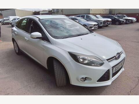 Ford Focus Hatchback 1.0T EcoBoost Titanium Euro 5 (s/s) 5dr