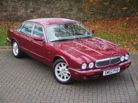 Jaguar XJ Saloon 3.2 XJ8 Executive 4dr
