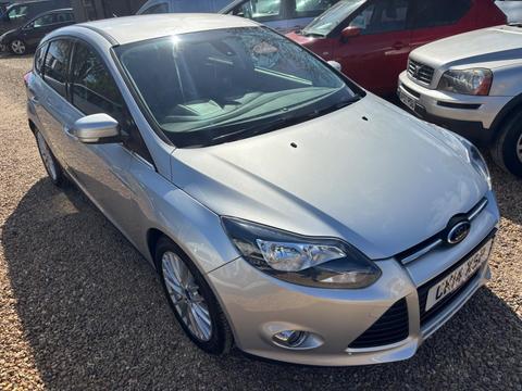 Ford Focus Hatchback 1.0T EcoBoost Zetec Euro 5 (s/s) 5dr